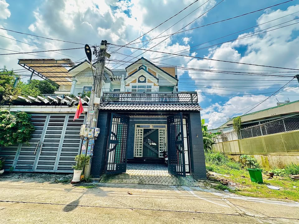 Nhà 1 trệt 1 lầu Trảng Dài 105m² giá 2.69 tỷ - Sổ riêng, công chứng nhanh!