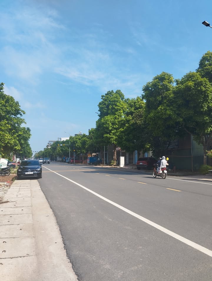 Đất nền Đa Mai Bắc Giang 90m² giá 4 tỷ - Sổ hồng chính chủ, vị trí đắc địa!