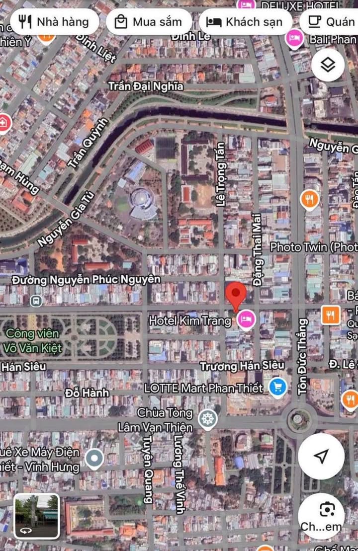 Bán gấp FrontHouse mặt tiền Võ Văn Kiệt 132,5m² chỉ 8,2 tỷ - Vị trí đắc địa!