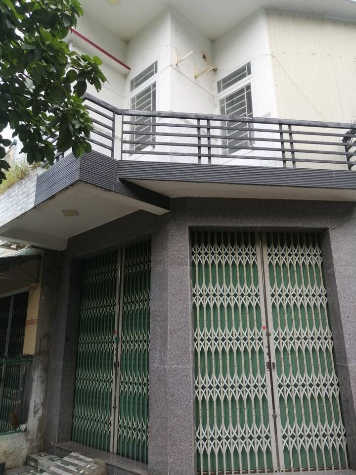 Nhà 2 tầng hẻm ô tô đường Tây Sơn, Quy Nhơn 49.5m² - Sổ đỏ chính chủ, giá tốt!