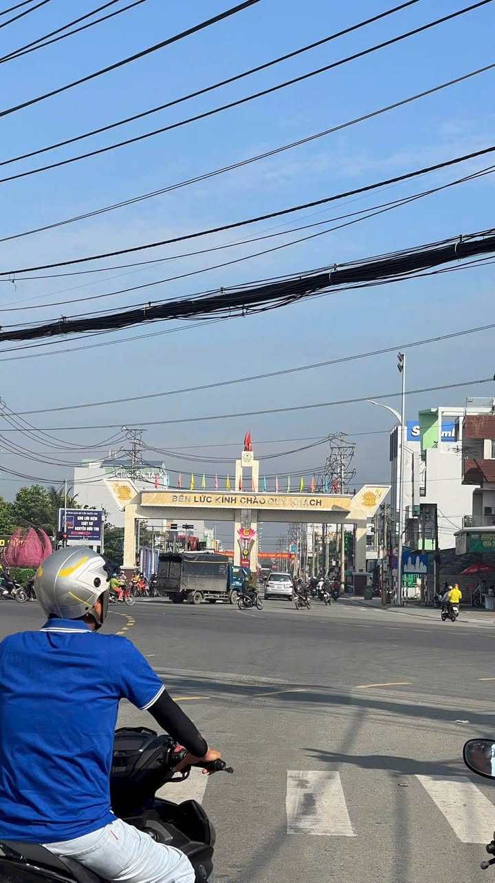 Nhà nguyên căn cho thuê mặt tiền đường Nguyễn Hữu Thọ, Bến Lức 25 triệu/tháng - Không gian rộng rãi