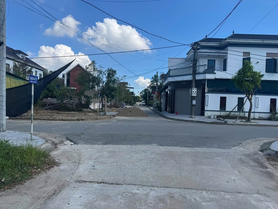 Đất thổ cư Thạch Trung 200m² giá 7 tỷ - Đầu tư sinh lời tốt!