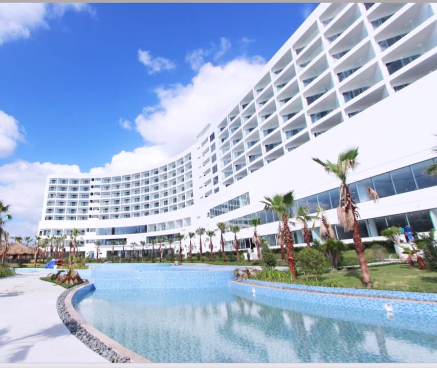 Bán Resort 4 sao đường Nguyễn Tất Thành, Cam Lâm, 146.240m² - View Biển tuyệt đẹp!