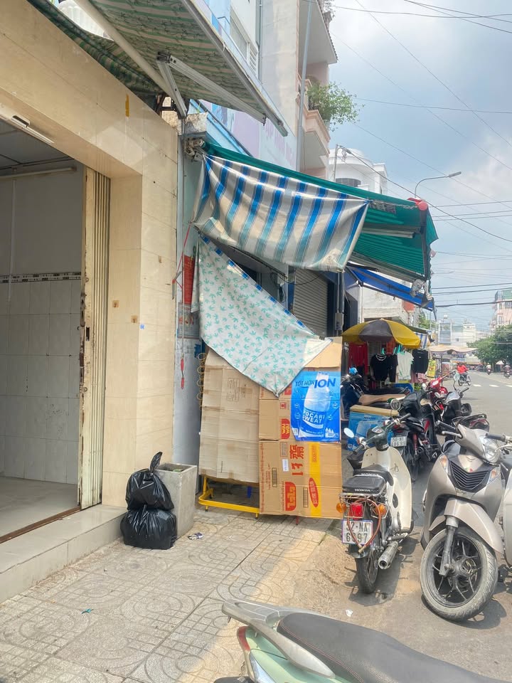 Store cho thuê đường Nguyễn Thức Đường, quận Tân Phú - Giá chỉ 2.8 triệu/tháng!