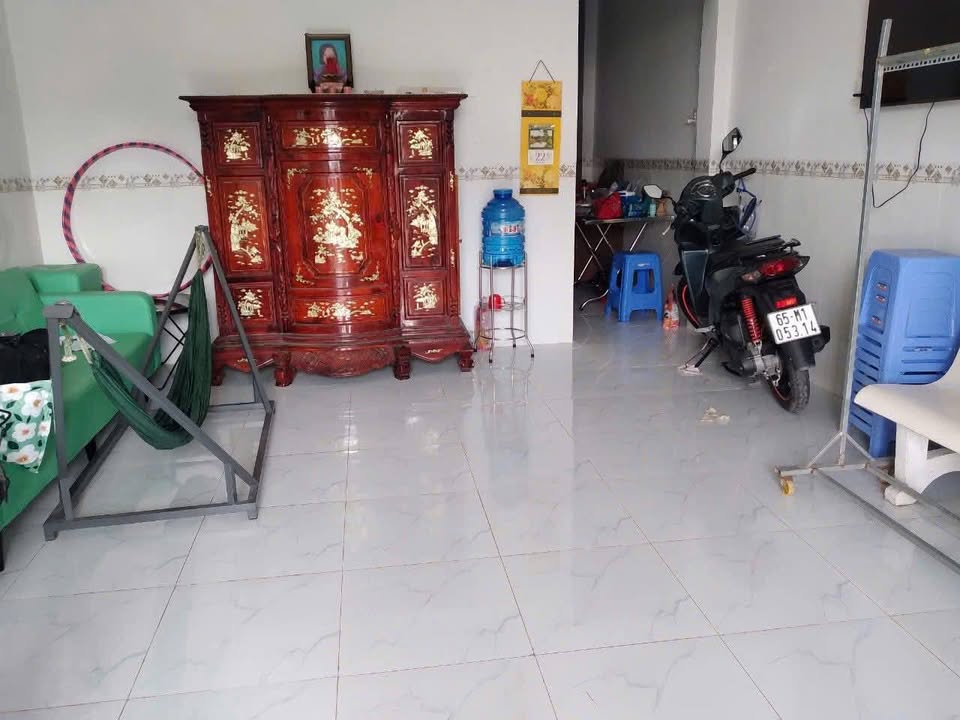 Nhà hẻm 36, đường Hoàng Quốc Việt, Cần Thơ 72m² giá 2.5 tỷ - Sạch sẽ, dễ dàng di chuyển!