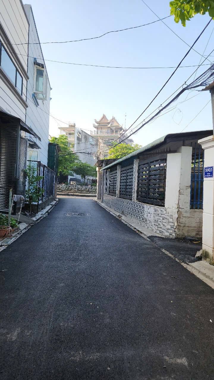 Đất thổ cư An Phú Đông 88m² giá 4.5 tỷ - Sổ đỏ chính chủ, gần chợ và trường học!