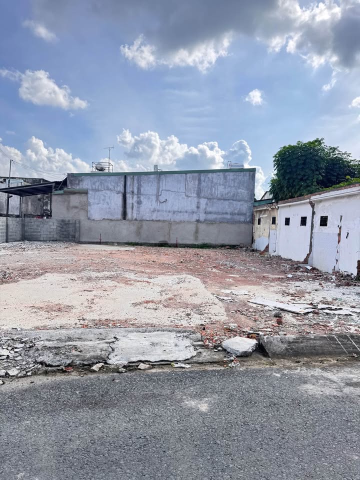 FrontHouse Tân Hiệp 98m² giá 3.95 tỷ - Sổ hồng riêng, thương lượng tốt!