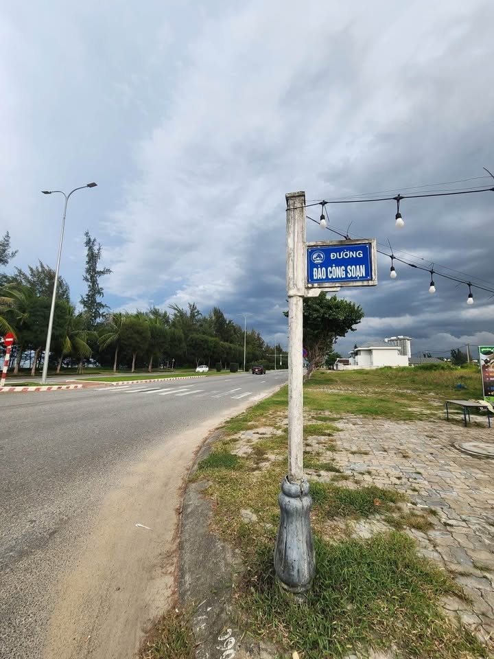 Đất mặt tiền Đào Công Soạn 70m² giá 4 tỷ - Vị trí đẹp, gần biển!