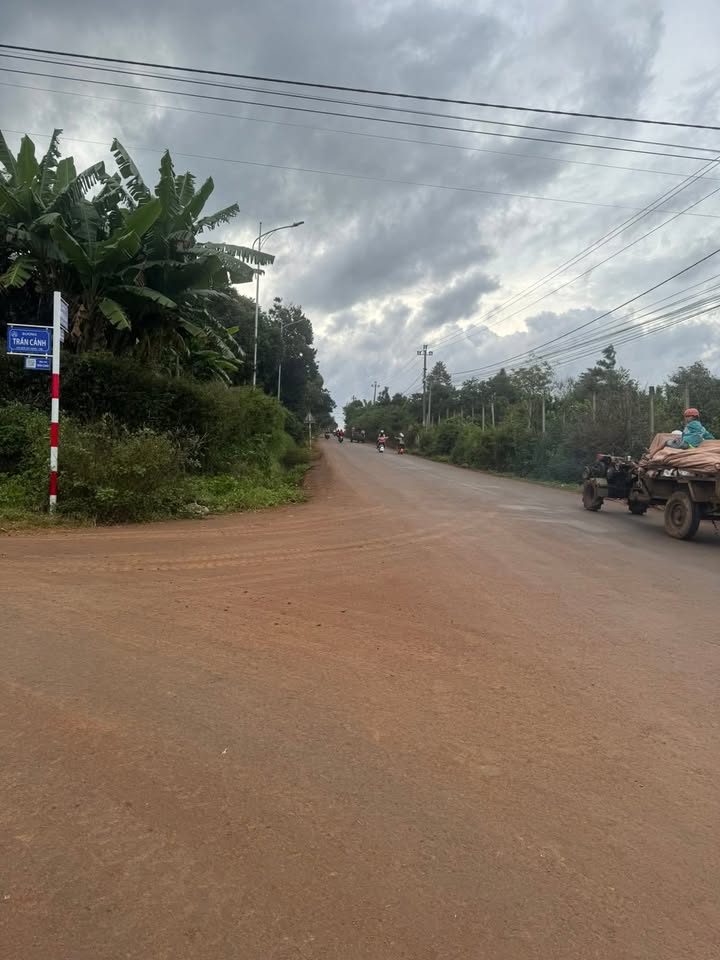 Đất 2 mặt tiền phường Buôn Hồ 190m² giá 3.7 tỷ - Vị trí kinh doanh đắc địa!