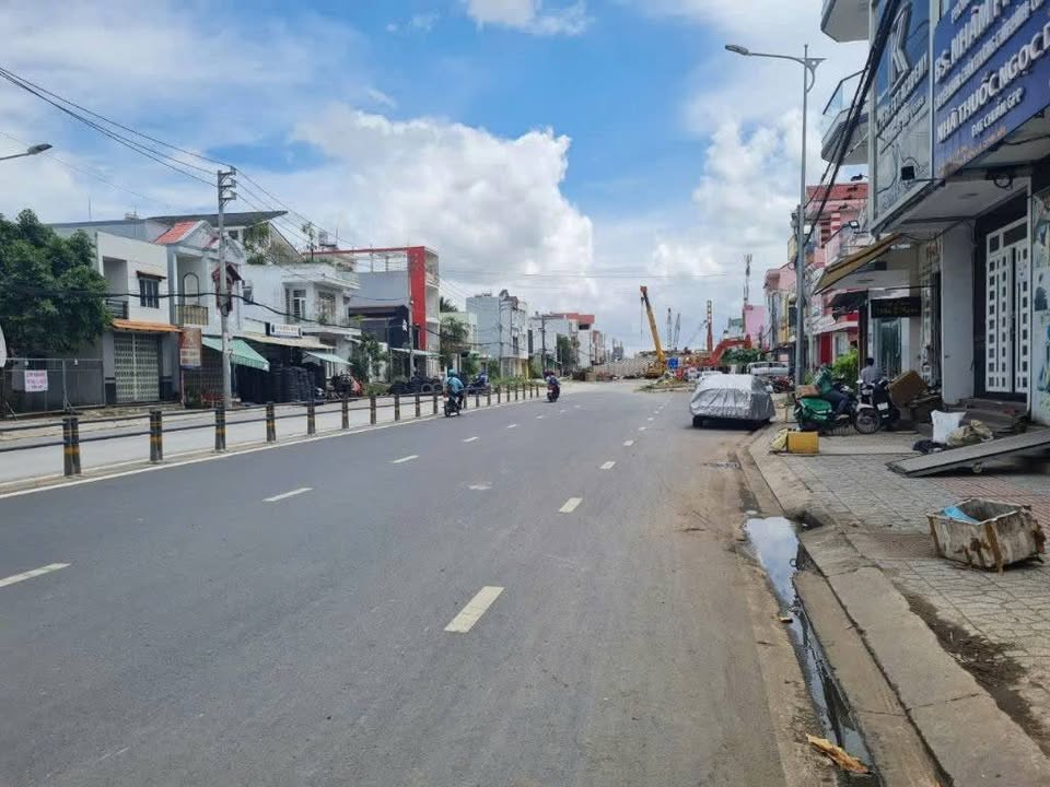 Nhà trệt lửng mặt tiền Trần Hoàng Na 85m² giá 8 tỷ - Sẵn sàng ở ngay!