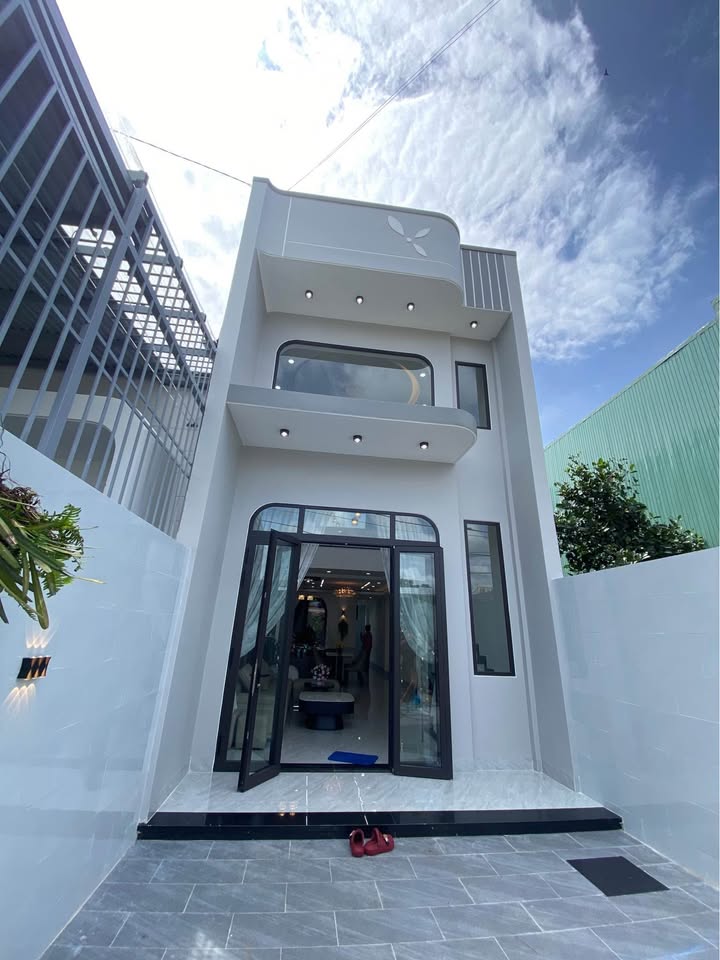 Nhà hẻm An Dương Vương Đăk Đoa 103m² giá 1.99 tỷ - Thiết kế hiện đại, sẵn sàng ở ngay!