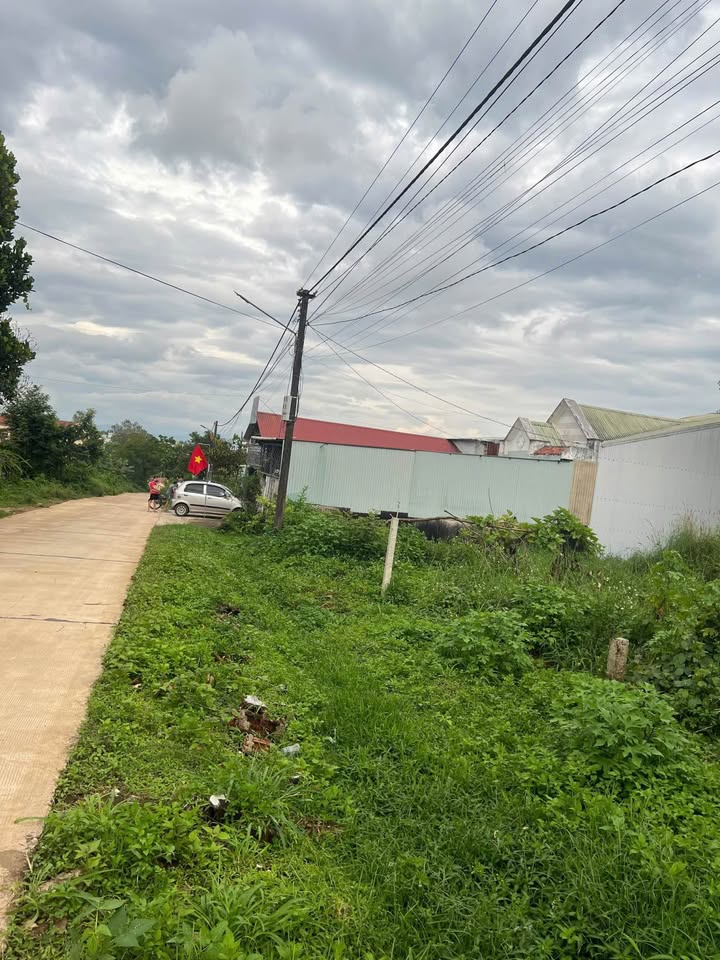 Lô đất thổ cư Hẻm 188 Âu Cơ, Pleiku 300m² giá 1.5 tỷ - An ninh yên tĩnh!