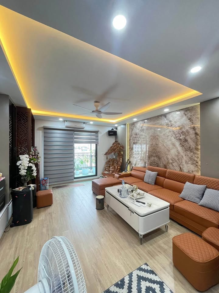 Building 10 tầng phố Đội Nhân, Ba Đình 38m² giá 24.5 tỷ - Kinh doanh đỉnh cao!