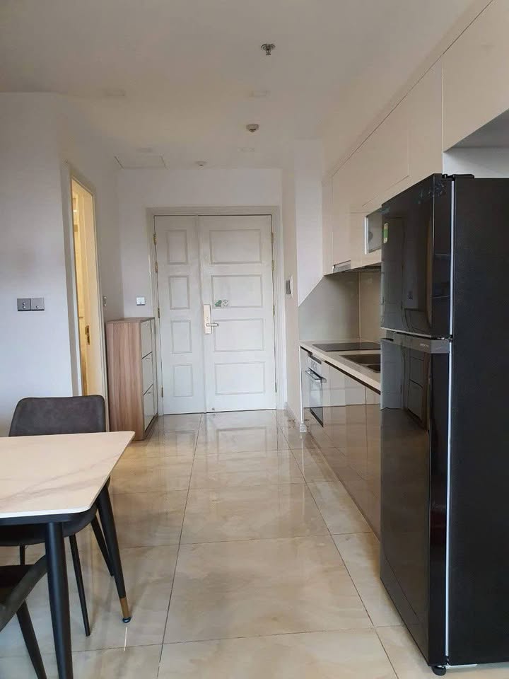 Căn hộ Vinhomes Golden River 50m² giá 8.5 tỷ - View sông cực đẹp!