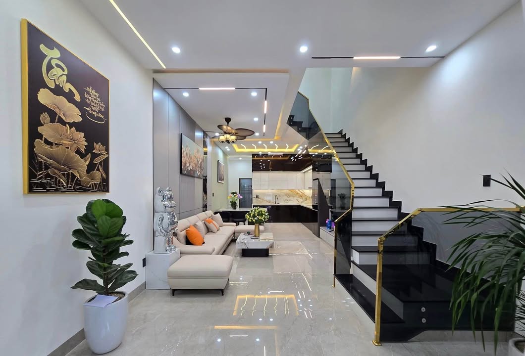 Nhà Đẹp 3 Tầng Đường Trần Xuân Lê, Quận Thanh Khê 80.5m² Giá 8 Tỷ - Full Nội Thất Sang Trọng!