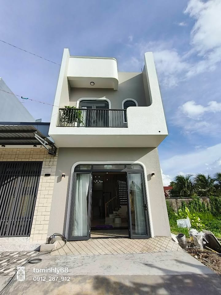 Nhà 1 Trệt 1 Lầu Nhánh Hồ Văn Huê, Rạch Giá 67.5m² giá 2.2 tỷ - Full nội thất cao cấp!