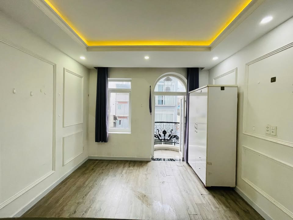 Studio xinh xắn 3 Thành Thái, Quận 10 - Full nội thất, sẵn sàng vào ở ngay!