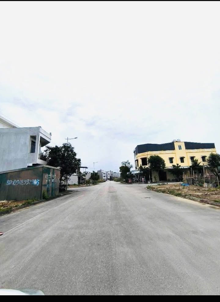 Đất nền KĐT Núi Long 105m² giá 5 tỷ - Vị trí siêu đắc địa!