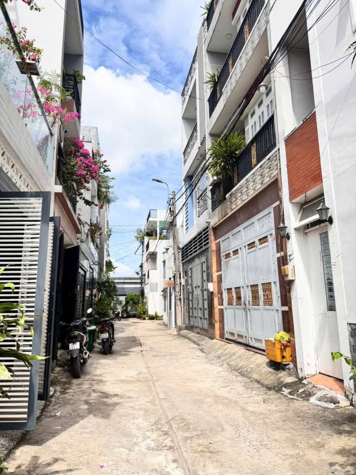 Đất nền Hiệp Bình Phước Thủ Đức 82m² giá 5.9 tỷ - Sổ hồng chính chủ, xây dựng tự do!