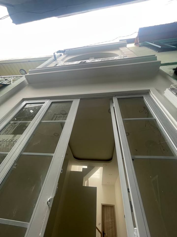 Nhà 2 tầng Cách Mạng Tháng Tám, Quận 10, 35.2m² giá 7 tỷ - Khu dân cư an ninh, yên tĩnh!