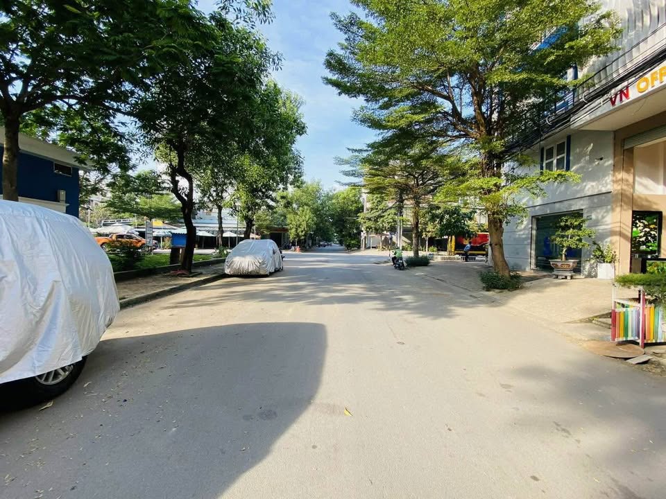 Nhà mặt tiền đường Phú Thuận, Phú Thuận, Quận 7 - Đối diện công viên, cho thuê 50 triệu/tháng!