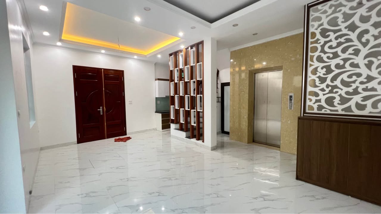 Nhà chính chủ Thượng Cát 50m² giá thỏa thuận - Nhà mới, đầy đủ nội thất!