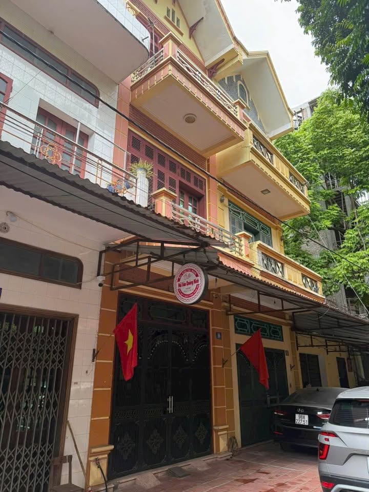 Nhà 3 tầng tại Bắc Giang 55m² giá 3 tỷ - Ô tô đỗ cửa thoải mái!