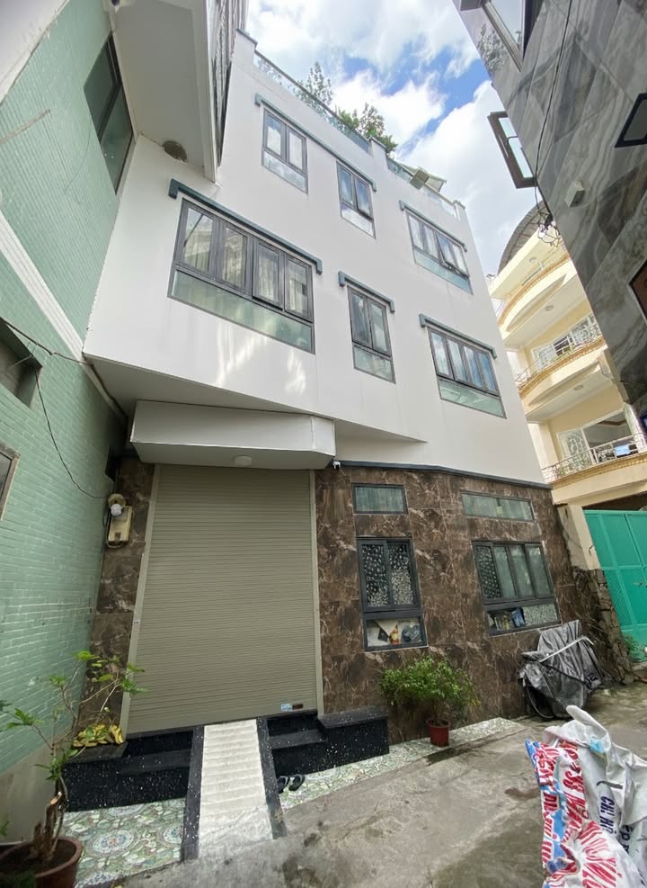 Nhà đẹp Quận 3 43m² giá 7.9 tỷ - Sổ hồng chính chủ, vào ở ngay!