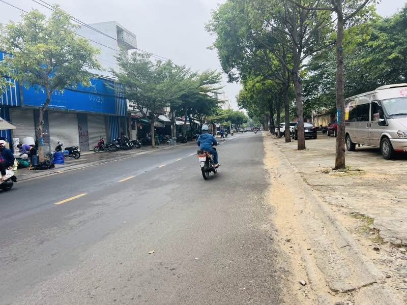 Nhà mặt tiền kinh doanh Lê Hồng Phong, Buôn Ma Thuột 94.6m² giá 13.99 tỷ - Đầu tư sinh lời ngay!