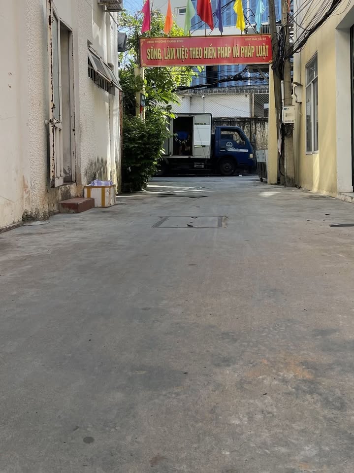 Nhà 2 tầng Ông Ích Khiêm 31m² giá 2.88 tỷ - Vị trí trung tâm, gần biển!