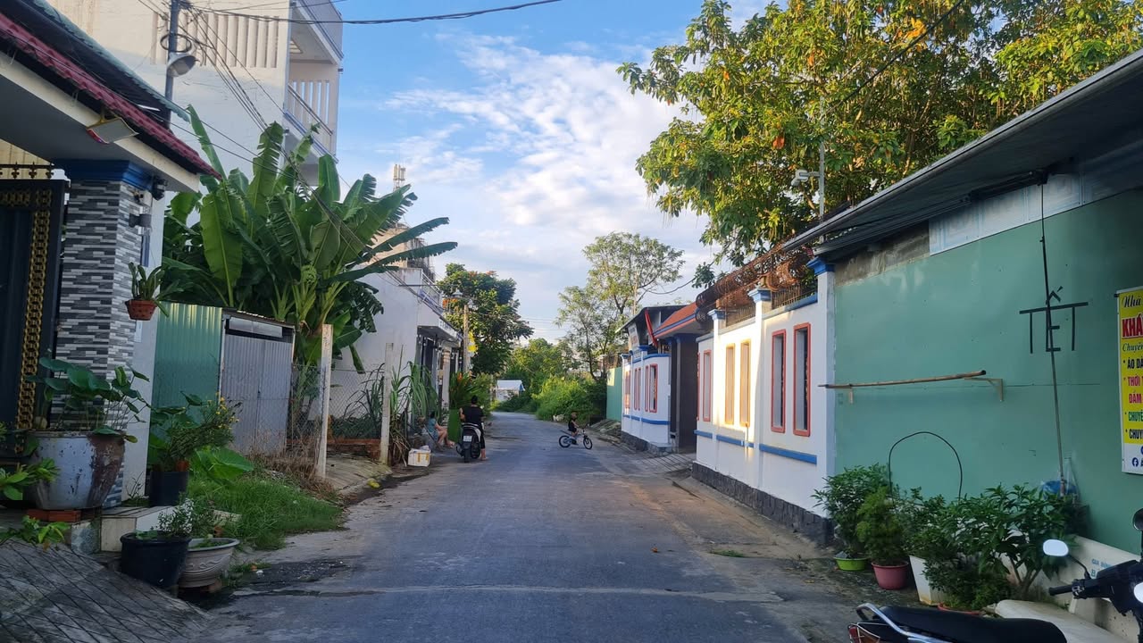 Đất nền ở Long Thới, Nhà Bè 218m² giá 7.5 tỷ - Phù hợp xây biệt thự hoặc căn hộ dịch vụ!