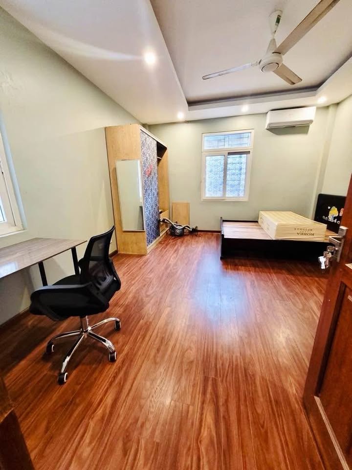 Nhà phố Chùa Liên Phái, Quận Hai Bà Trưng 28m² giá 6.35 tỷ - Sổ đỏ chính chủ!