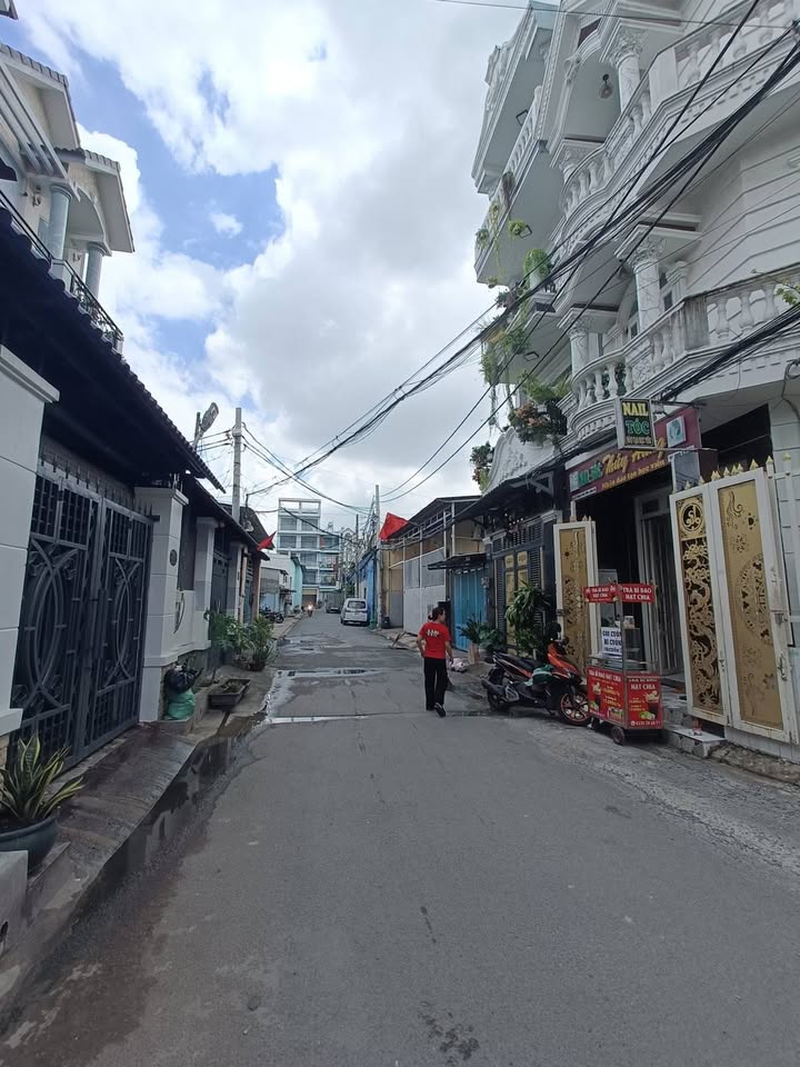 Bán gấp FrontHouse 2 mặt tiền 4 tầng 87m² tại trung tâm Q. Bình Tân - Full nội thất, thu nhập 30 triệu/tháng!