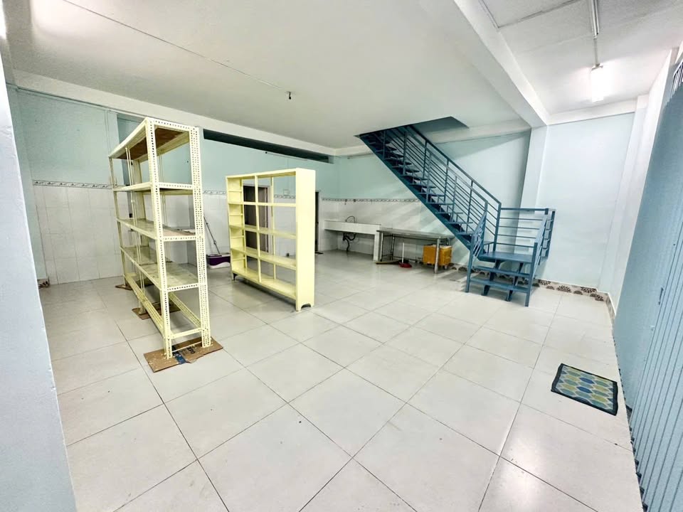Kho xưởng cho thuê đường Hồng Bàng, quận 11, diện tích 119m² - Phù hợp sản xuất nhẹ!