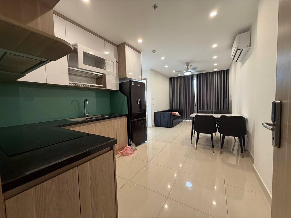 Căn hộ Vinhomes Smart City S1 54m² giá 4.83 tỷ - Full nội thất, sẵn sàng vào ở!