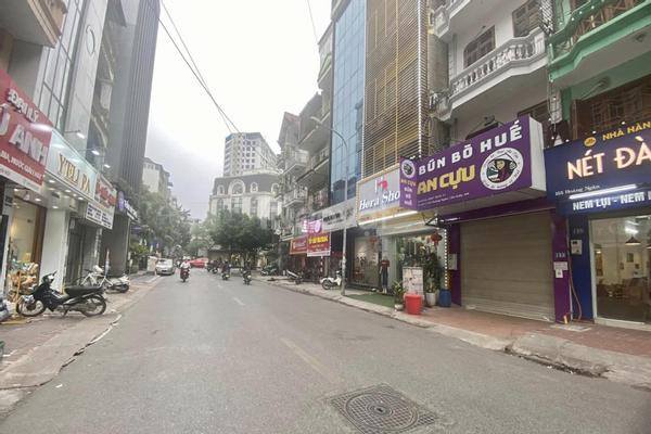 Nhà mặt phố Hoàng Ngân, Thanh Xuân 40m² giá 13.8 tỷ - Đầu tư sinh lời ngay!