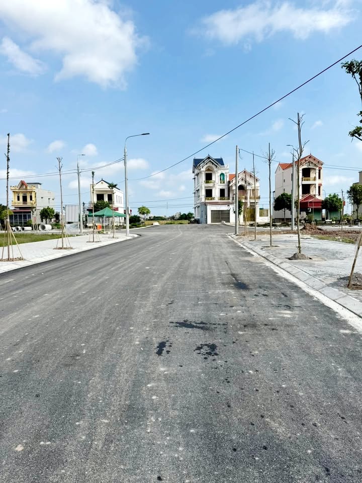 Đất nền Trực Hùng, Trực Ninh 100m² giá 1.32 tỷ - Vị trí đắc địa gần trường học và chợ