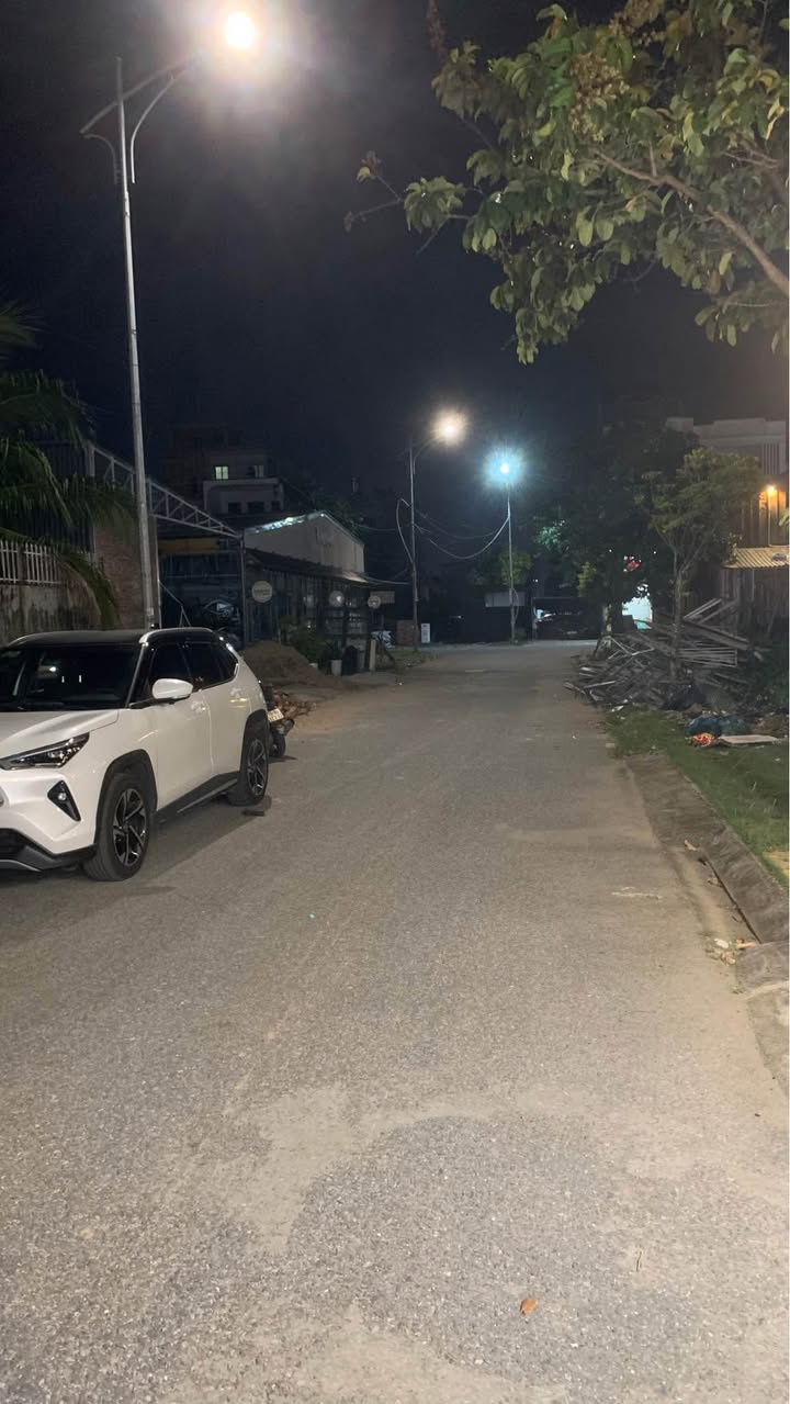 Bán lô đất biệt thự trung tâm Núi Đèo 200m² giá 8 tỷ - Tiềm năng kinh doanh cực tốt!