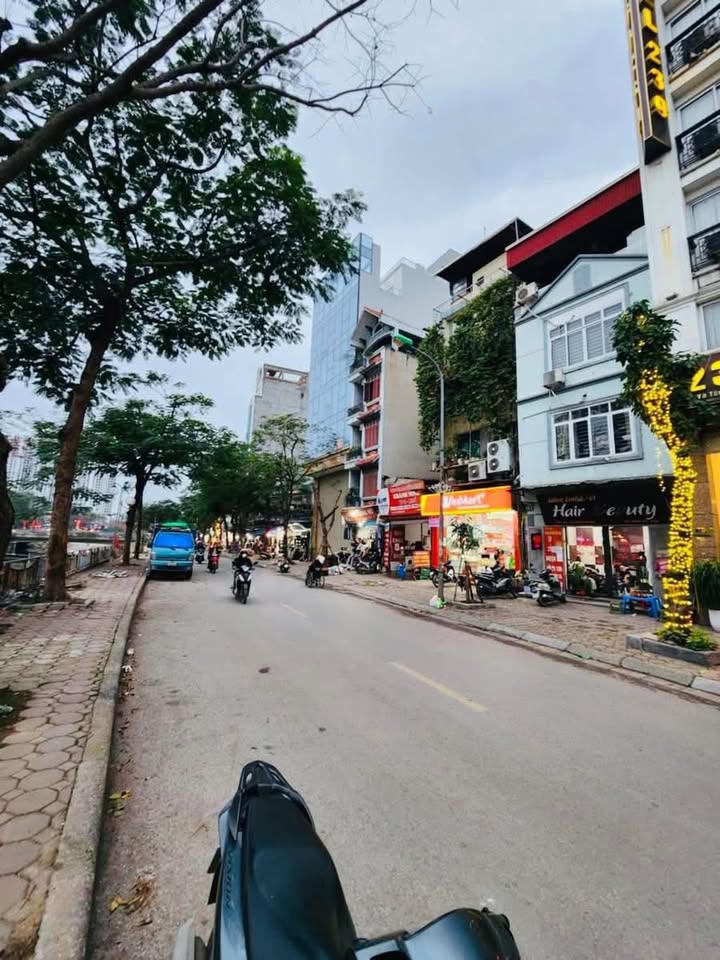 Tòa nhà FrontHouse Vũ Tông Phan 100m² giá thỏa thuận - Đầu tư sinh lời ngay!