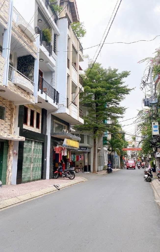 Nhà mặt tiền đường Lạc Long Quân, quận Tân Bình, 56m² giá 12.2 tỷ - Đầu tư sinh lời ngay!