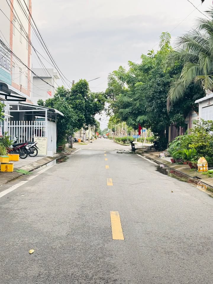 Nhà mặt tiền đường Nguyễn Văn Tố, Rạch Giá 100m² giá 3 tỷ - Kinh doanh lý tưởng!