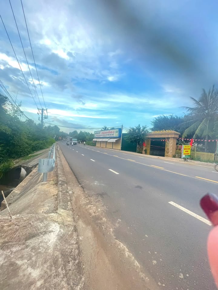 Đất đẹp mặt tiền Nguyễn Thị Định 800m² giá 12,5 tỷ - Tặng nhà gỗ sang trọng!