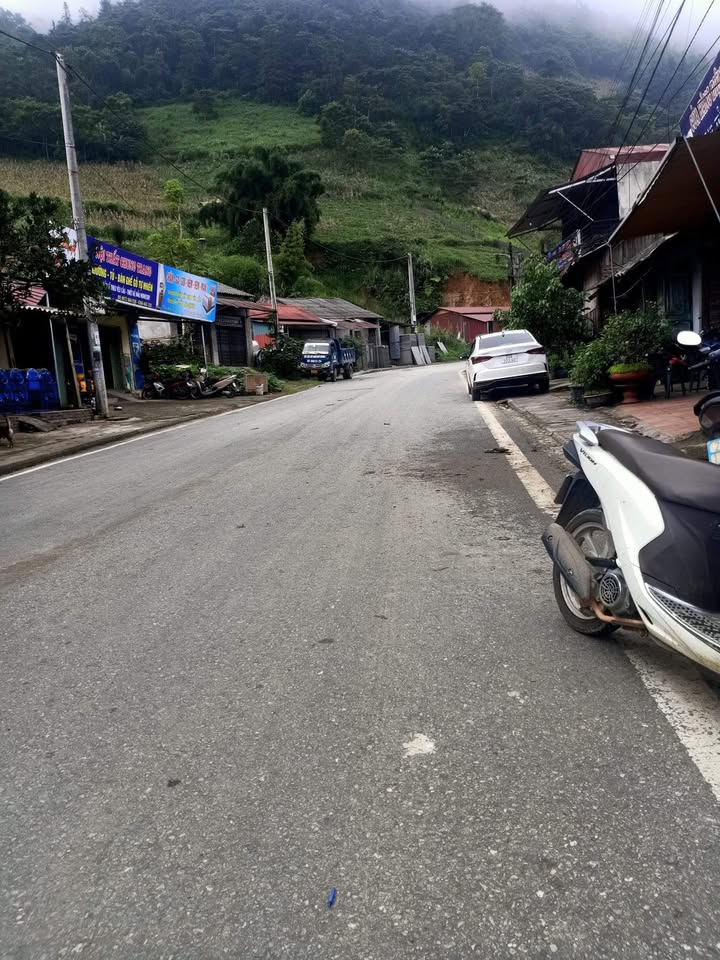 Đất nền Bản Hồ Sapa 152m² giá 2 tỷ - Vị trí đắc địa, cơ hội đầu tư tuyệt vời!