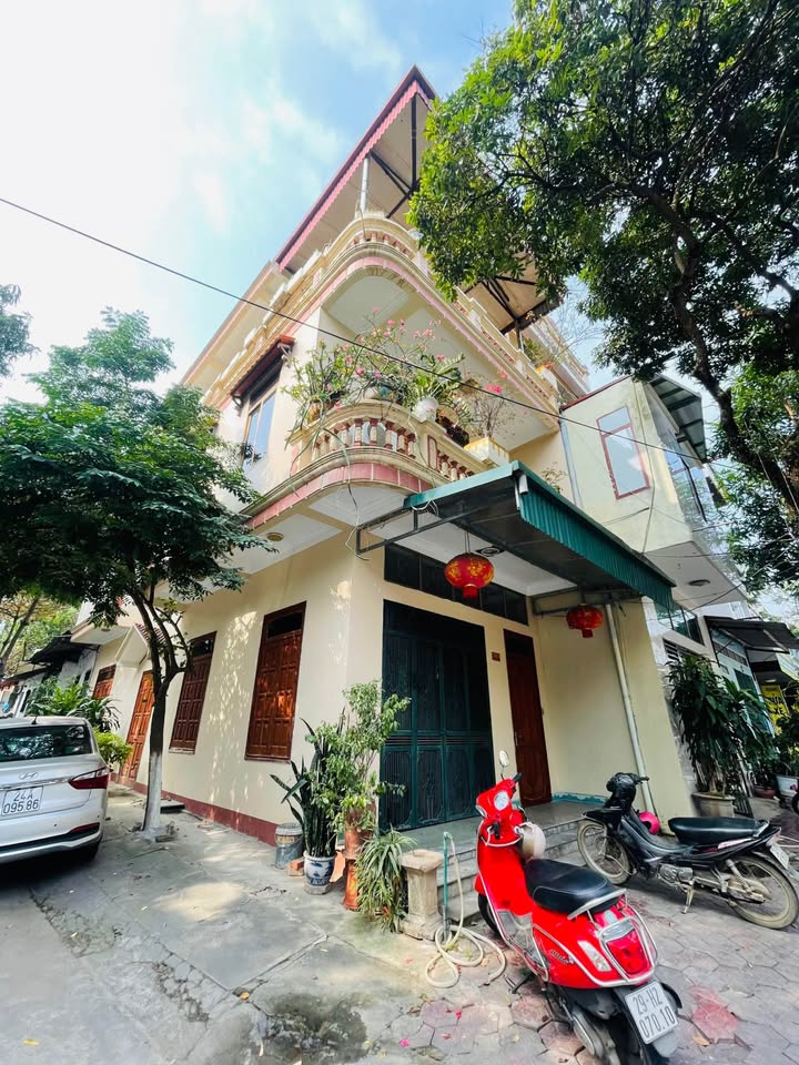 Nhà 3 tầng 2 mặt tiền tại phố Ngô Quyền, Lào Cai, 100m² giá 4 tỷ - Kinh doanh thuận lợi!