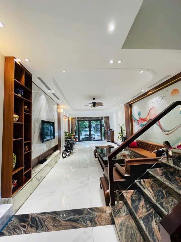 Nhà Phú Gia Lào Cai 125m² giá 5 tỷ - Nội thất sang trọng như khách sạn 5 sao!