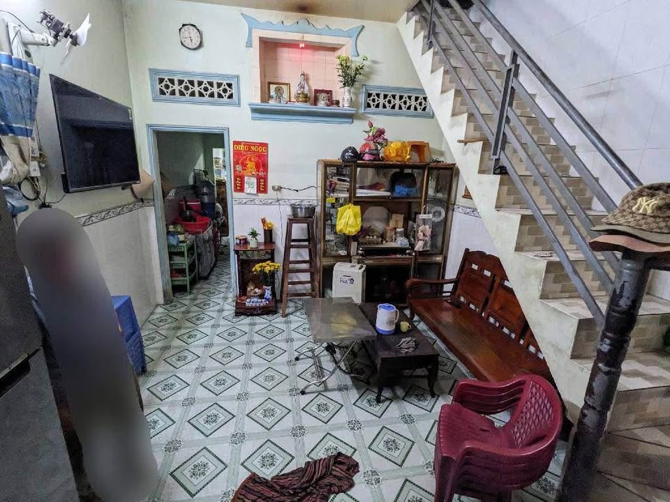 Nhà mặt tiền Quốc lộ 1K, Dĩ An 70m² giá 2.3 tỷ - Cần bán gấp!