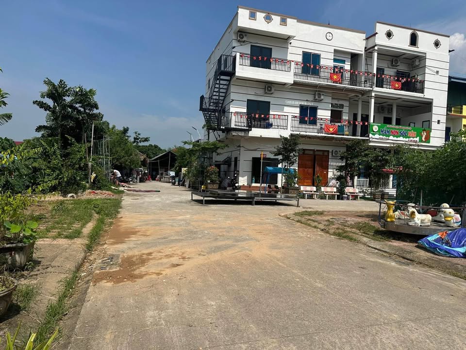 Đất đấu giá Cầu Tre Hồ Sơn 90m² giá đầu tư - Kinh doanh đa dạng