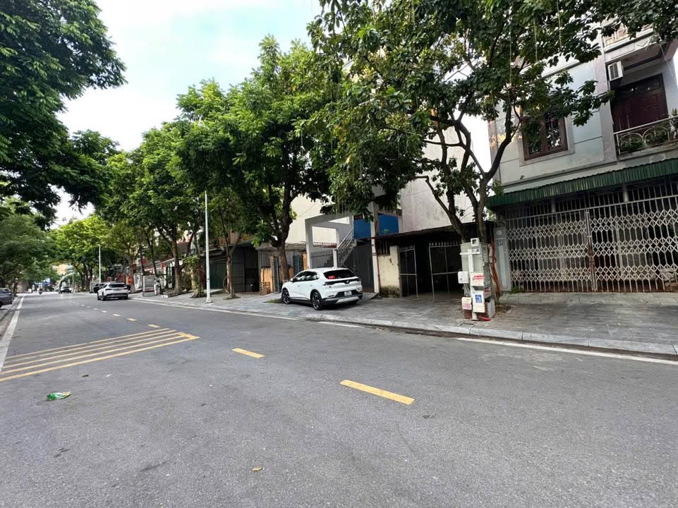 Đất nền mặt tiền phố Nguyễn Du, Khai Quang, 100m² giá chỉ 5 tỷ - Cơ hội đầu tư vàng!