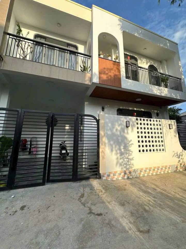 Nhà 2 tầng Kiệt ô tô Ngọc Anh, P. Phú Thượng, 80m² giá 3.4 tỷ - Chính chủ sang tên ngay!