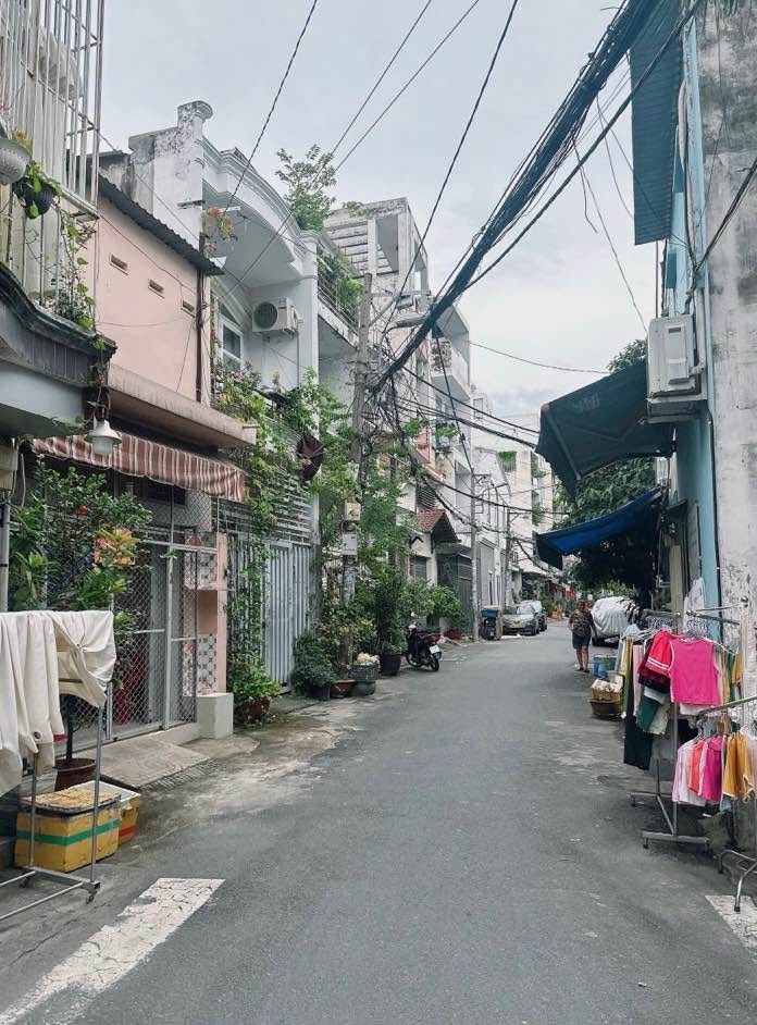 Nhà phố Tân Phú 50m² giá chỉ 6.65 tỷ - Chính chủ bán gấp!